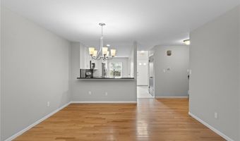 178 Cascade Circle Dr, Ballwin, MO 63021