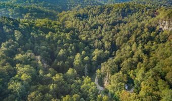 9999 Deer Track Rd, Beattyville, KY 41311