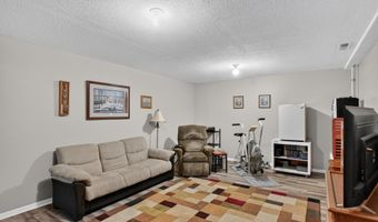 1424 Ash St, Alexandria, MN 56308
