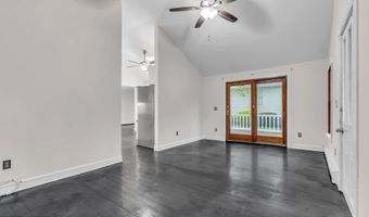 19 Center St, Barnegat, NJ 08005