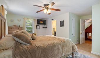 15 Hamden Place Rd, Arundel, ME 04046