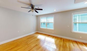 45 Spring St 17, Boston, MA 02132