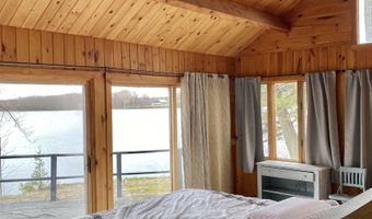 14 Macomber Pt, Alburgh, VT 05440