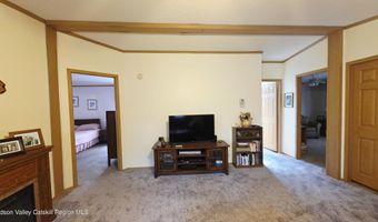 141 Old S Durham Hwy, Acra, NY 12405