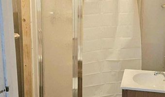 421 Prospect Ave, Alma, MI 48801