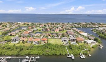 6111 LAGOMAR Ln, Apollo Beach, FL 33572