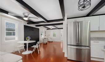 69 Overlook Dr, Warwick, RI 02818
