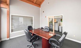 2181 Post Rd 2, Warwick, RI 02886