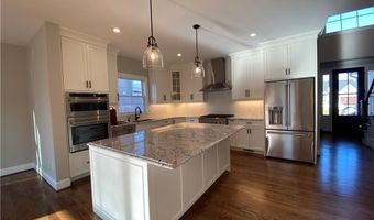 35 Primrose Ln, Cromwell, CT 06416