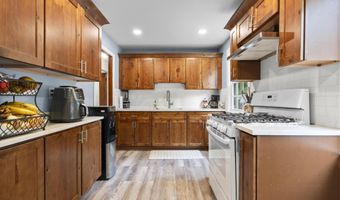 265 Jennings Ave, Bridgeport, CT 06610