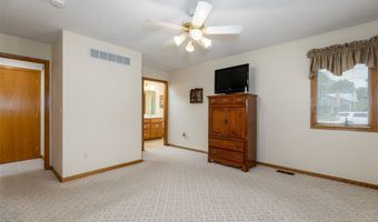 1412 Court St, Adel, IA 50003