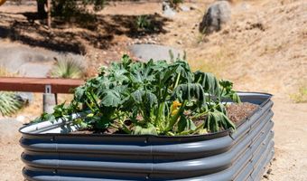 2855 N Victoria Dr, Alpine, CA 91901