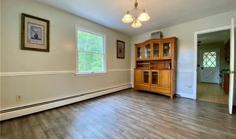 162 Keach Pond Dr, Glocester, RI 02814