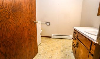 1215 NE 24th Ave, Aberdeen, SD 57401