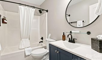 27 29 & 31 A/B Brown Rd, Asheville, NC 28806