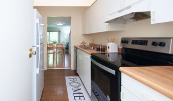 609 Watersedge Dr, Ann Arbor, MI 48105
