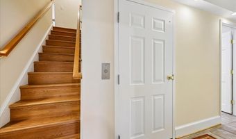 5735 BRADLEY Blvd, Bethesda, MD 20814