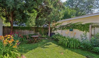 109 N 5th St, Madison, WI 53704