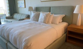 383 Kalaimoku St 1803, Honolulu, HI 96815