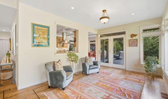 545 Ashland Creek Dr, Ashland, OR 97520