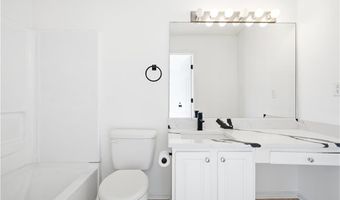 2135 Kilmington Sq, Alpharetta, GA 30009