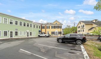 70 Great Rd B, Bedford, MA 01730