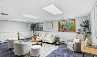 401 Gondola Ave, Jamestown, RI 02835