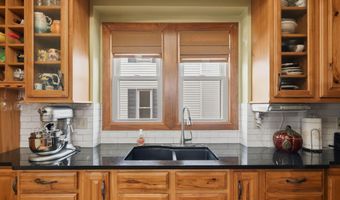 312 Perry St, Albion, MI 49224