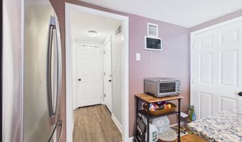 19 Deerwood Dr B, Amherst, NH 03031