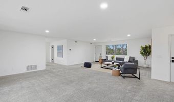 810 Omar Dr, Escondido, CA 92025