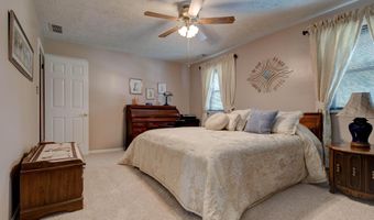 9333 Oak Hill Dr, Ashland, KY 41102
