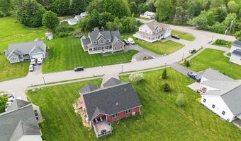 9 Fieldstone Dr, Augusta, ME 04330