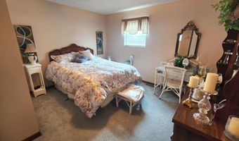 619 W Greenhill Rd, Ashland, KY 41102