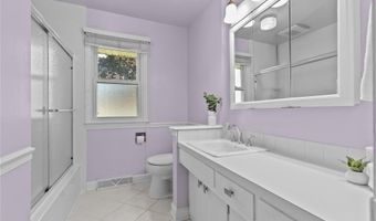 819 S JOSEPH St, Appleton, WI 54915