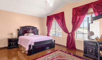 735 E GERONIMO St, Chandler, AZ 85225