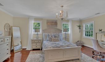 1023 E Main St, Albertville, AL 35951