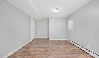 37 Park Ave 3, Amityville, NY 11701