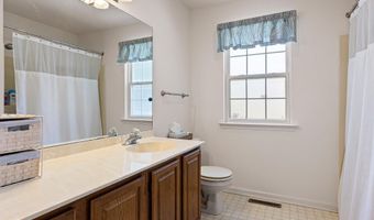 202 LAKE OZARKS Dr, Bear, DE 19701