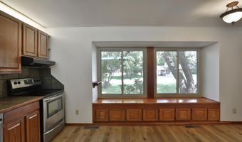 519 E Cooke Rd, Columbus, OH 43214