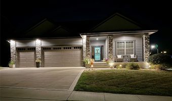 1417 S 11th St, Adel, IA 50003