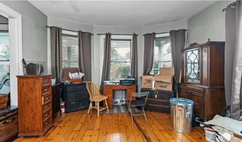 54 E Earle St, Cumberland, RI 02864