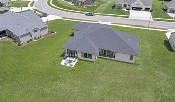 2021 Fairway Dr, Auburn, IN 46706
