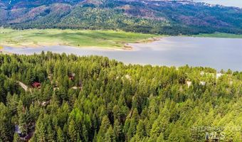 108 Panorama Dr, Cascade, ID 83611