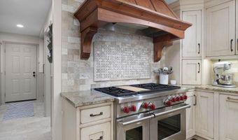 326 Greentree Ln NE, Ada, MI 49301