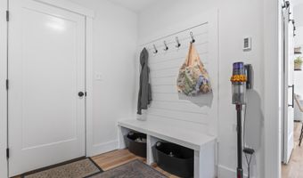 173 Tamrox Dr, Arundel, ME 04046