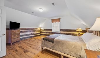 705 BEAUREGARD Dr, Basye, VA 22810