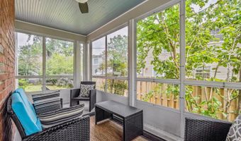 6111 WASHINGTON Blvd, Arlington, VA 22205