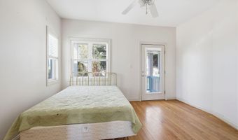 310 N Kinston Ave, Atlantic Beach, NC 28512