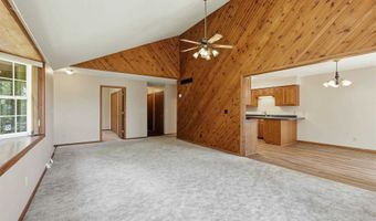 1957 COUNTY ROAD T N, Amherst Junction, WI 54407