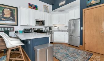 59 College St 402, Asheville, NC 28801